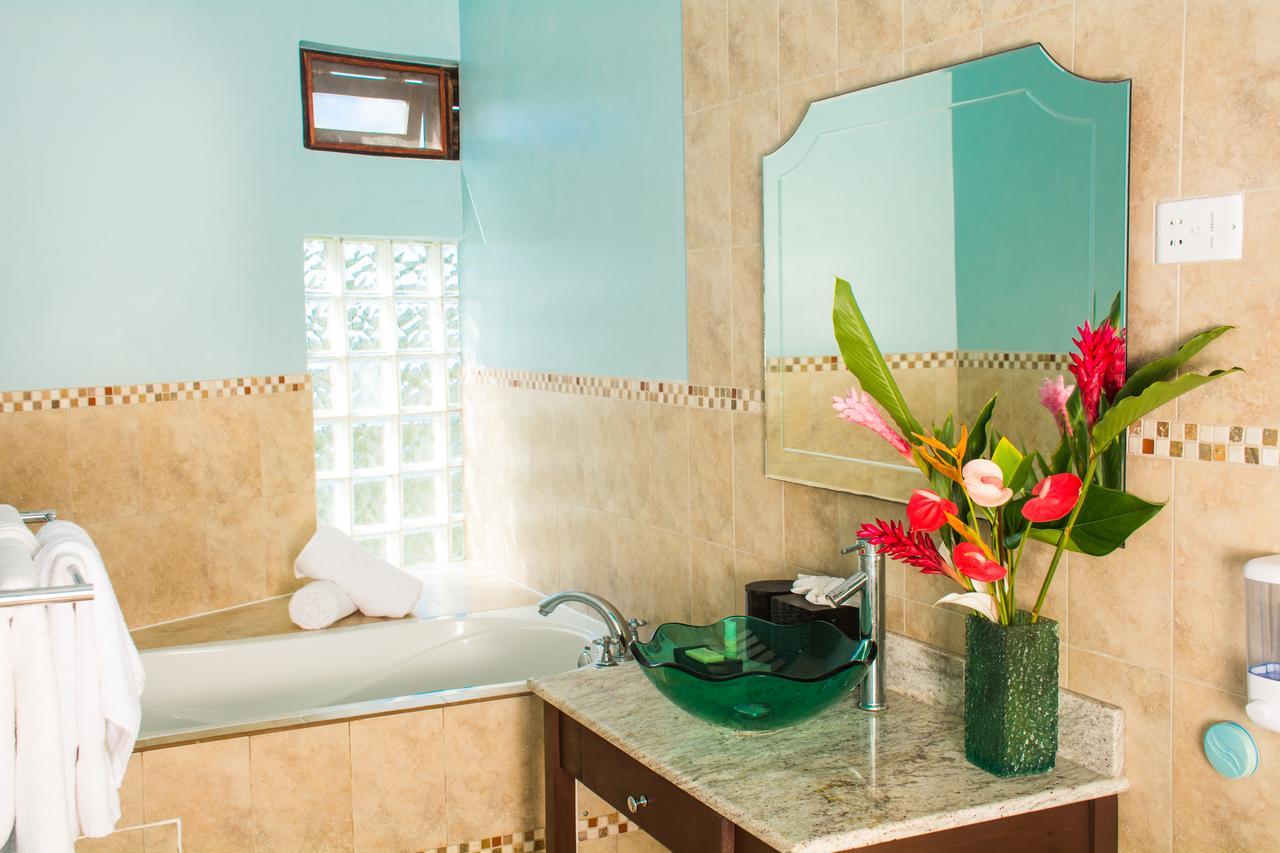 Heavenly Suites La Feuillet Exterior foto